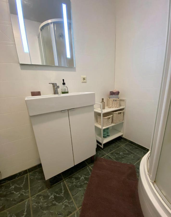 Hafnarstraeti 100, Downtown Apartment Akureyri Ngoại thất bức ảnh